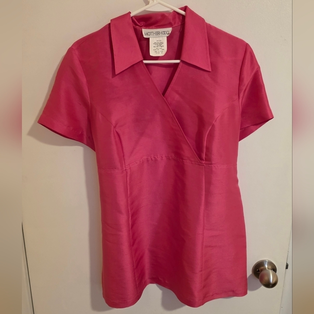 Motherhood Maternity Size Medium Pink Coral Top Blouse Tie Waist V Neck